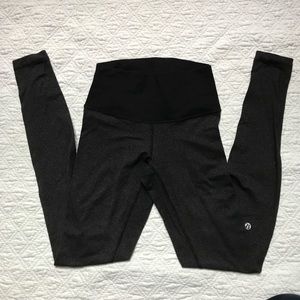 Lululemon high rise winder under pants
